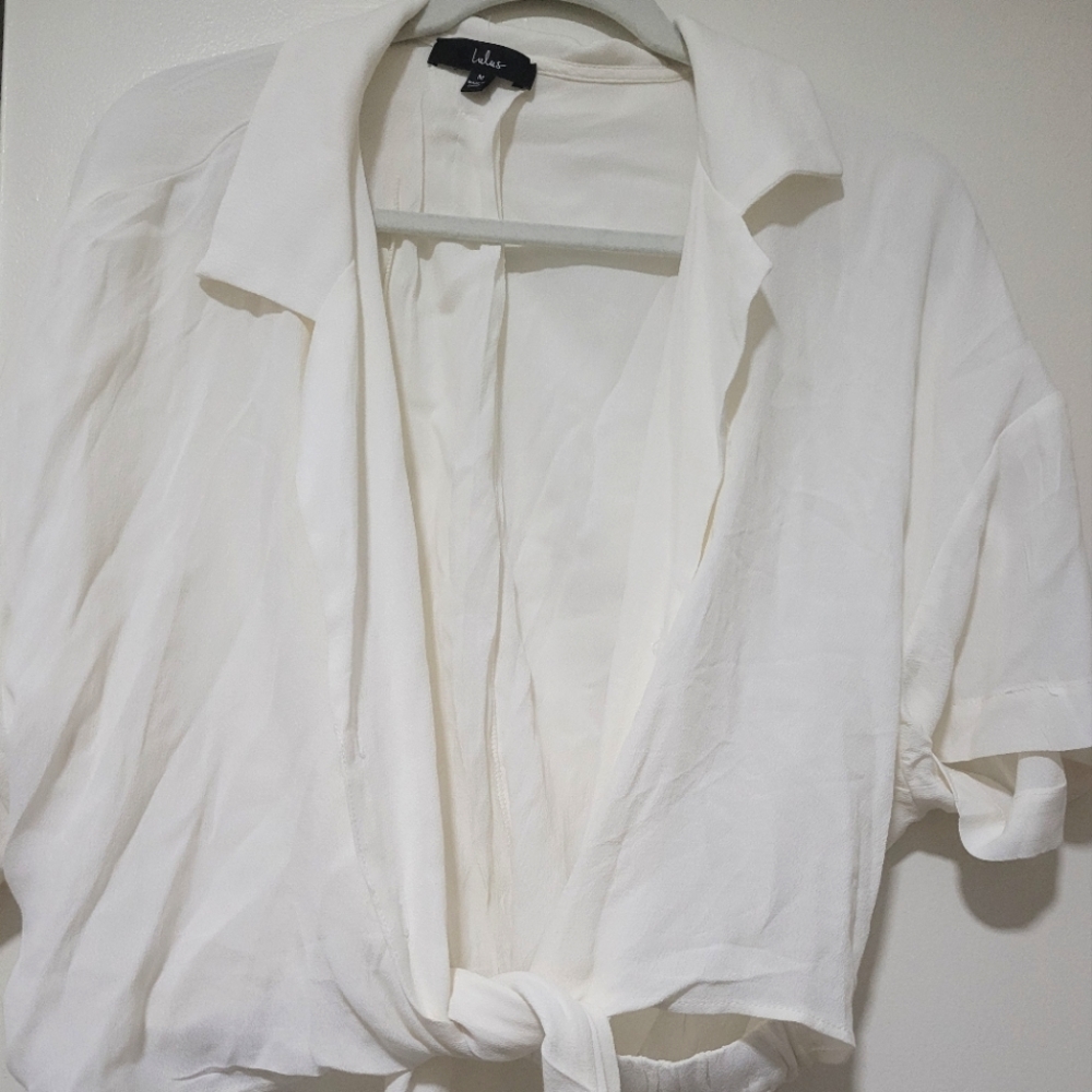Lulus white crepe blouse crop